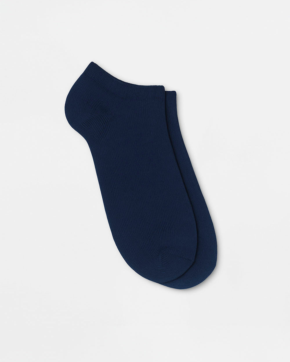 Teget bambus kratke čarape Good Willy – svežina i higijena
Bambus teget čarape – close up teksture
Teget bambus čarape na nozi – lifestyle prikaz