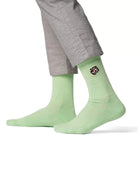 Mint Green crew čarape Good Willy – sveža zelena nijansa
Mint Green čarape – detalj logotipa tigra
Mint čarape na nozi – lifestyle prikaz
Premium mint čarape – close up teksture
carape za crossfit